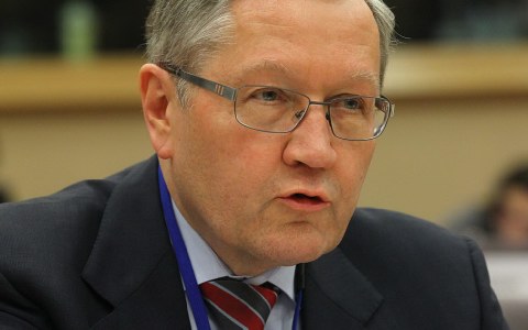 Ρέγκλινγκ: Το ΔΝΤ γελοιοποιεί το Σύμφωνο Σταθερότητας