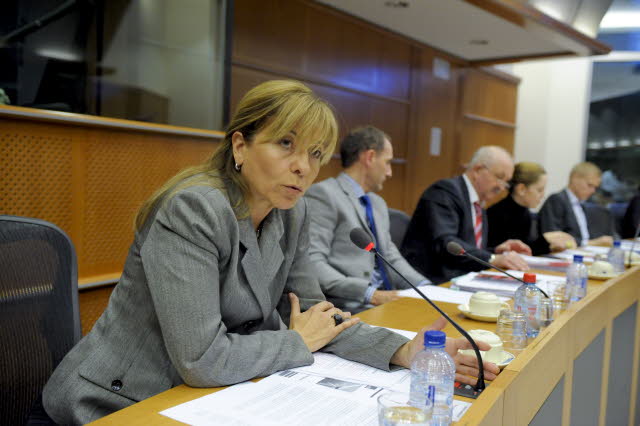 Ποδηματά:Θεωρούν ότι ο αφορισμός αρκεί για την εξιλέωση