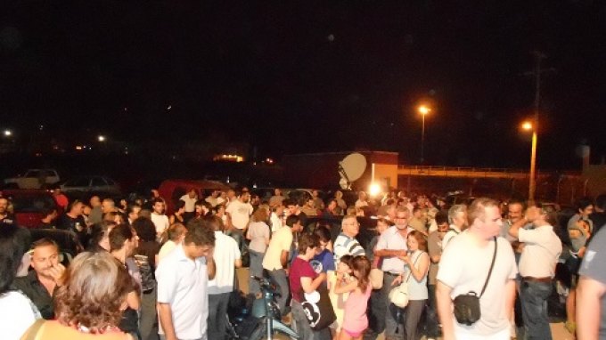 Ηράκλειο: Πλήθος κόσμου στις εγκαταστάσεις της ΕΡΤ