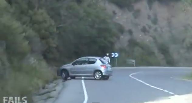 ΒΙΝΤΕΟ-Τρομακτικό τροχαίο on camera