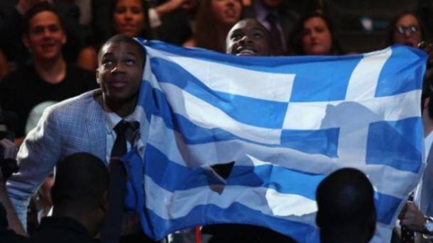 Στο NBA με τη γαλανόλευκη ο Αντετοκούνμπο
