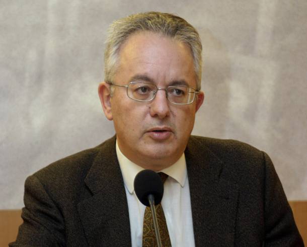 “Όχι” του Αλιβιζάτου να ηγηθεί της αναδιάρθρωσης της ΕΡΤ