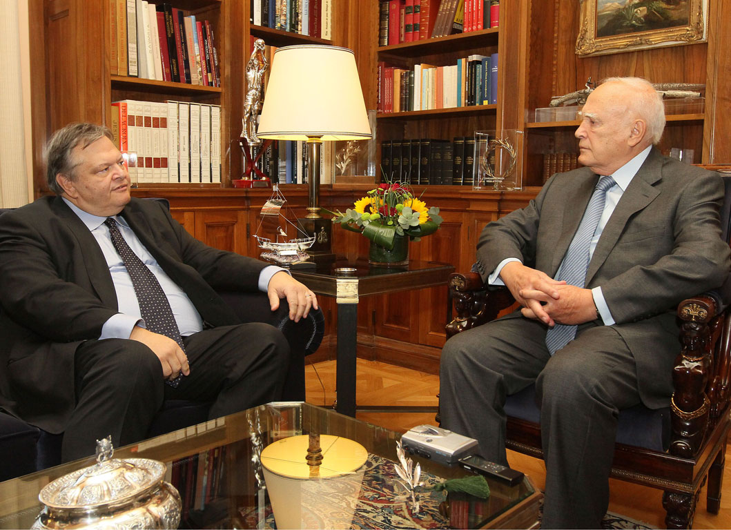 Τίμησαν τον πρόεδρο της COSCO