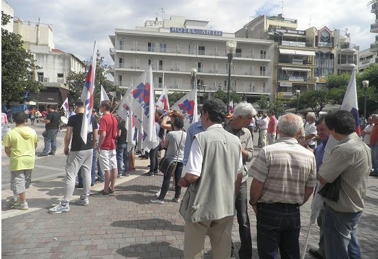 ΦΩΤΟ-Συγκέντρωση για την ΕΡΤ στο Αγρίνιο