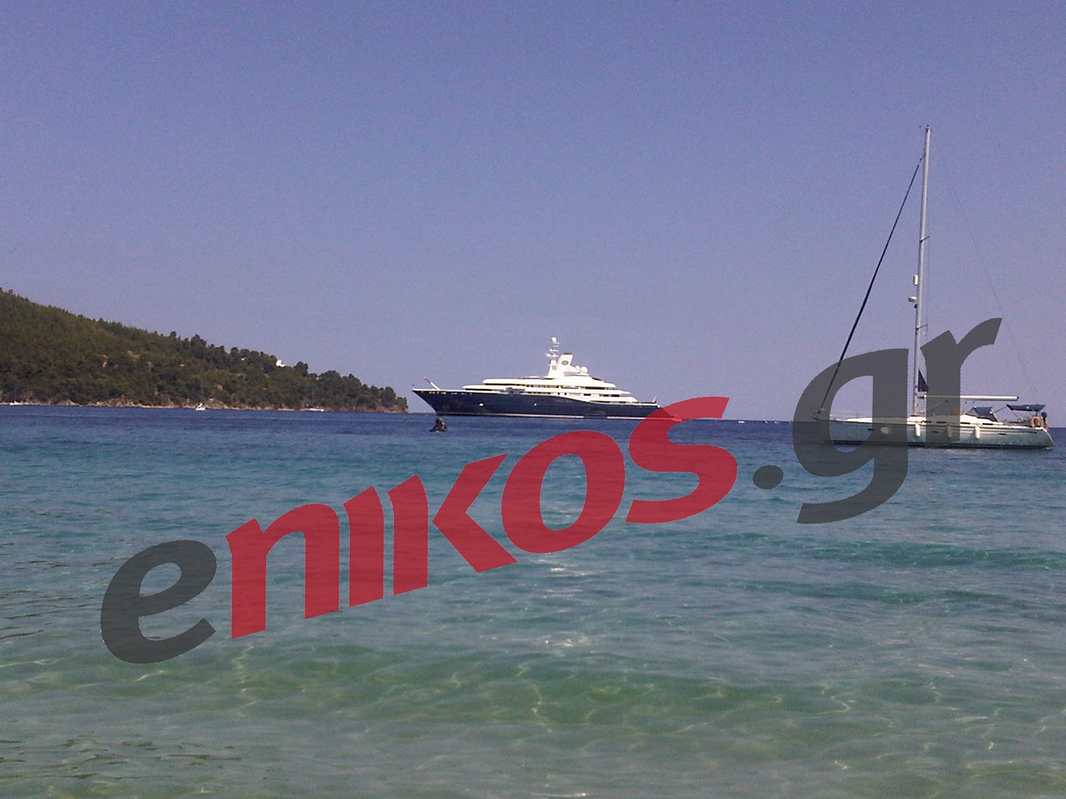 ΦΩΤΟ-Το σκάφος του Εμίρη στην Σκιάθο