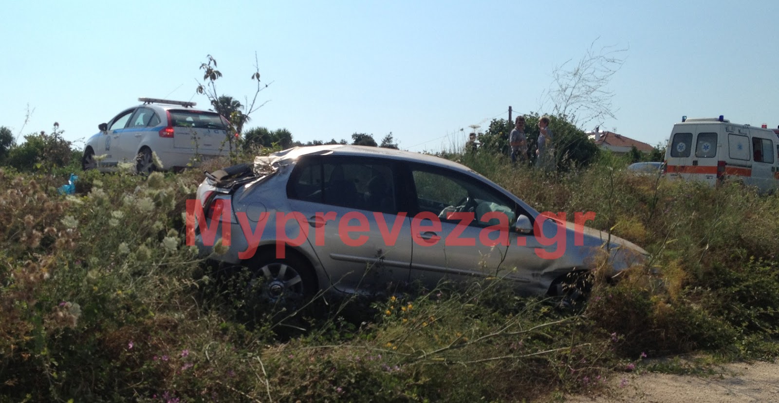 ΦΩΤΟ-Πρέβεζα: Τροχαίο με τραυματίες