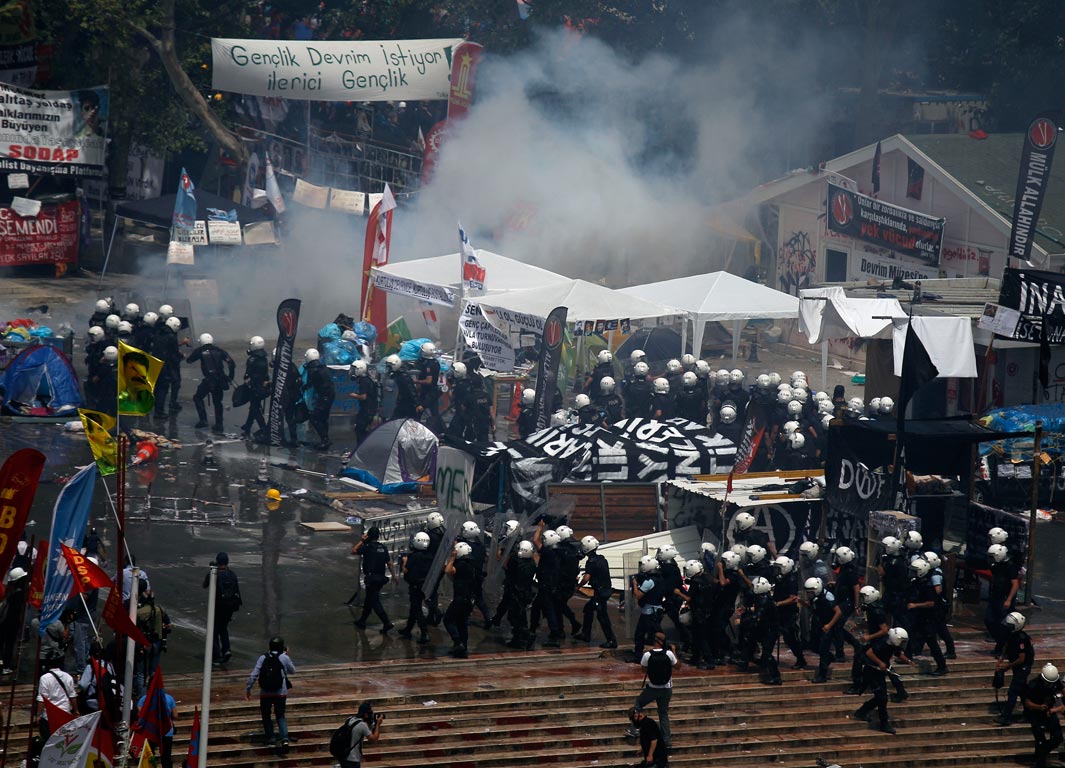 Τουρκία:Επέμβαση της Αστυνομίας στο πάρκο Γκεζί