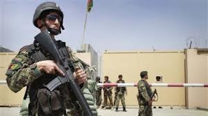 Εκρήξεις και πυροβολισμοί στην Καμπούλ