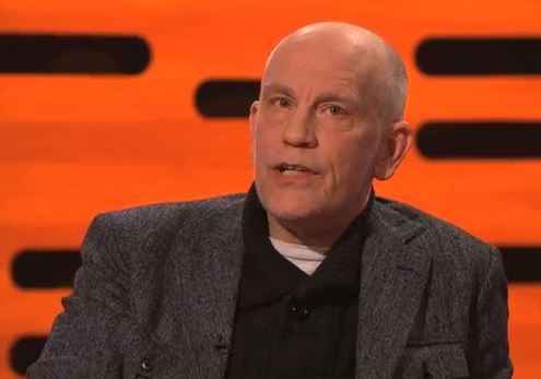 Ο Malcovich έγινε ο ήρωάς τους