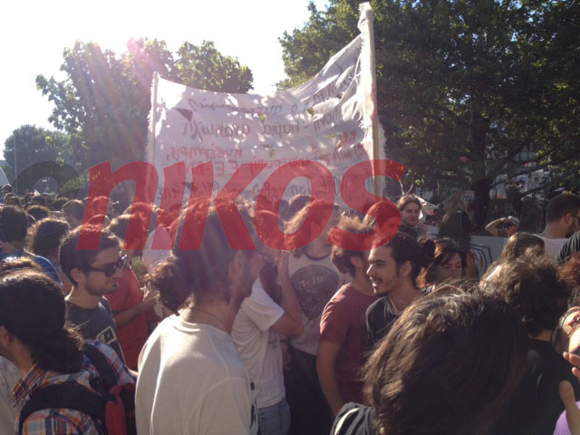 ΦΩΤΟ-Φοιτητές στην ΕΡΤ