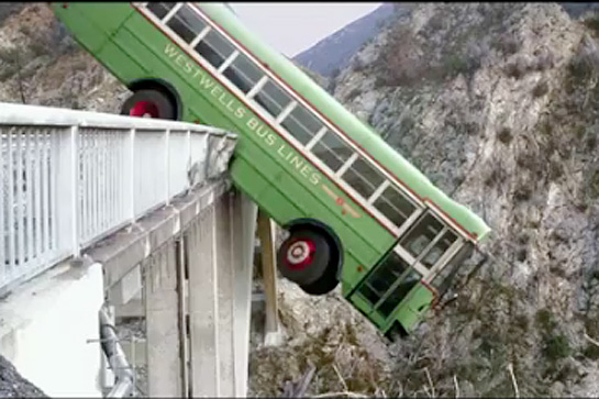 Δώδεκα νεκροί στις Φιλιππίνες