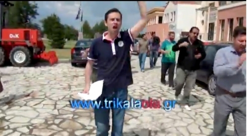 ΒΙΝΤΕΟ-Αποδοκίμασαν τον Χαρακόπουλο