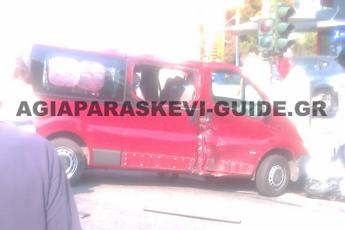 ΦΩΤΟ-Σοβαρό τροχαίο στην Αγ. Παρασκευή