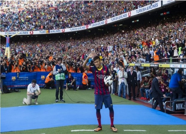 ΒΙΝΤΕΟ-Παρουσίασε Νεϊμάρ η Μπάρτσα