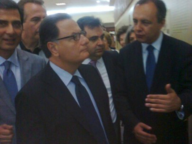 Παναγιωτόπουλος: Οι ΕΔ παραμένουν ισχυρές