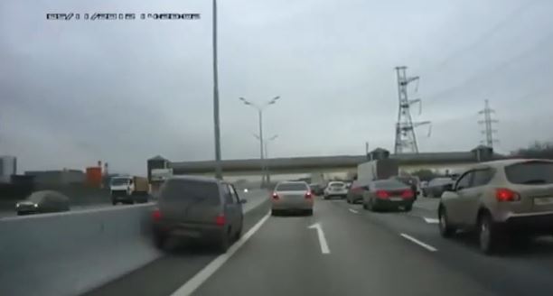 ΒΙΝΤΕΟ-Έτσι θα αποφεύγετε την κίνηση