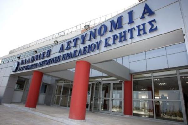 Του άρπαξαν τσάντα με 5.000 ευρώ