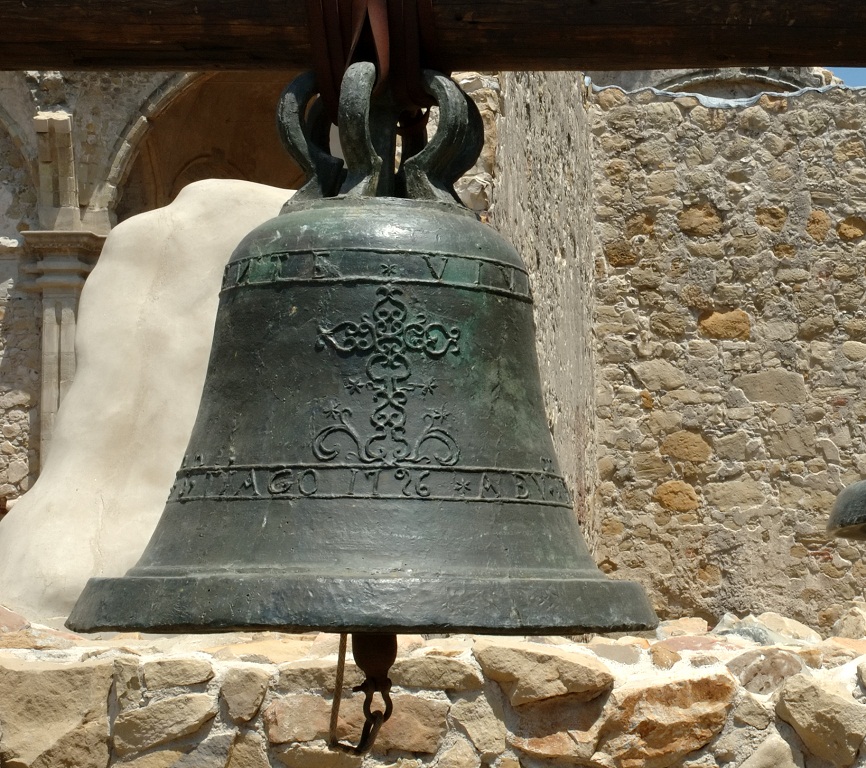 «Καμπάνα» στις… εκκλησίες