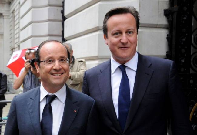«Κάμερον και Ολάντ, ψιλικατζήδες των Βρυξελλών»