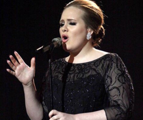 Η Αντέλ θα τραγουδήσει για την Ελισάβετ