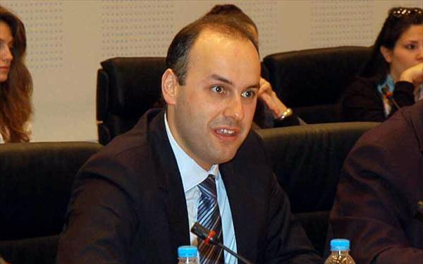 Η κριτική του Παπανικολάου για τη διαθεσιμότητα