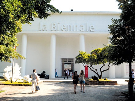 Στην Ανγκόλα το Χρυσό Λιοντάρι της 55ης Μπιενάλε Βενετίας