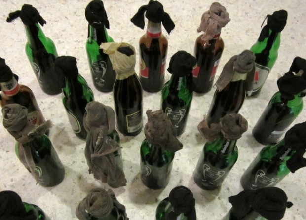 Επίθεση με μολότοφ στην πλατεία Δαβάκη