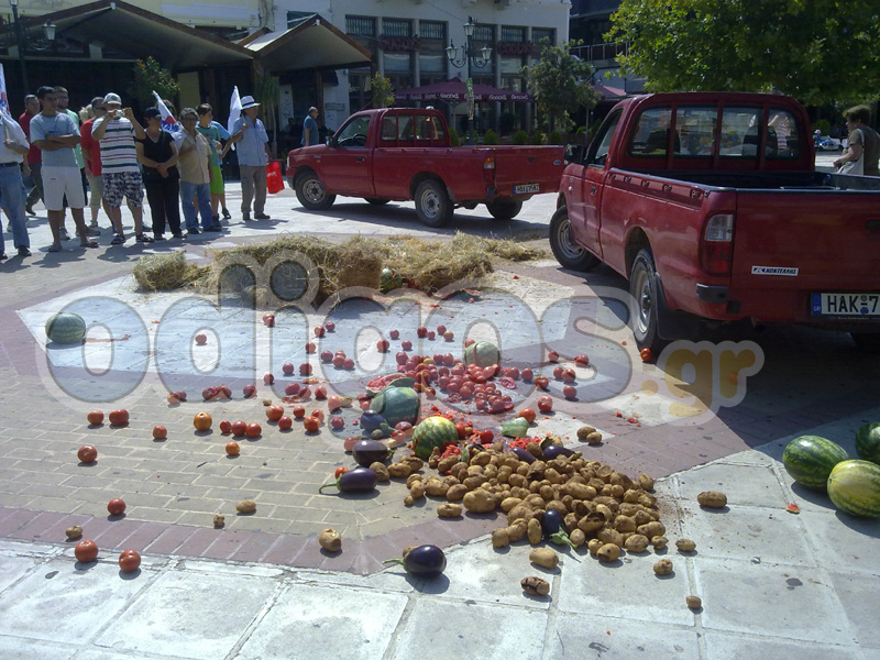 ΦΩΤΟ-Η πορεία του ΠΑΜΕ στον Πύργο