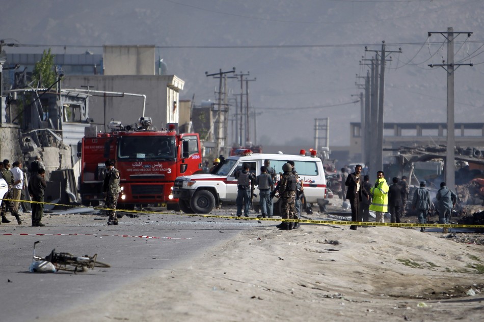 Εκρήξεις και πυροβολισμοί στην Καμπούλ