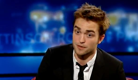 Ο Pattinson φλερτάρει με την εγγονή του Presley