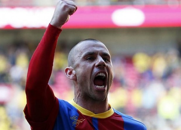 Ανανέωσε στα… 40 του