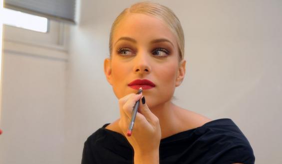 Δούκισσα-Μπεκατώρου χωρίς ρετούς