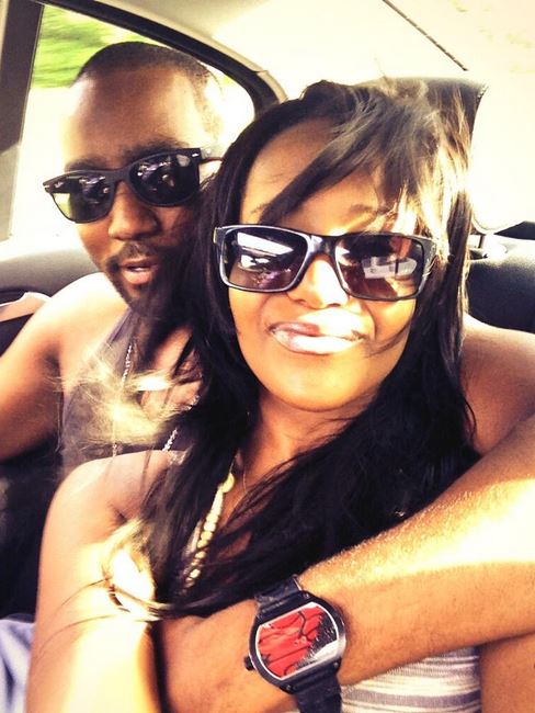 Η κόρη της Whitney αρραβωνιάστηκε