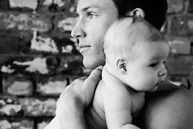 Kατάθλιψη και πατρότητα: Όλα όσα πρέπει να γνωρίζετε