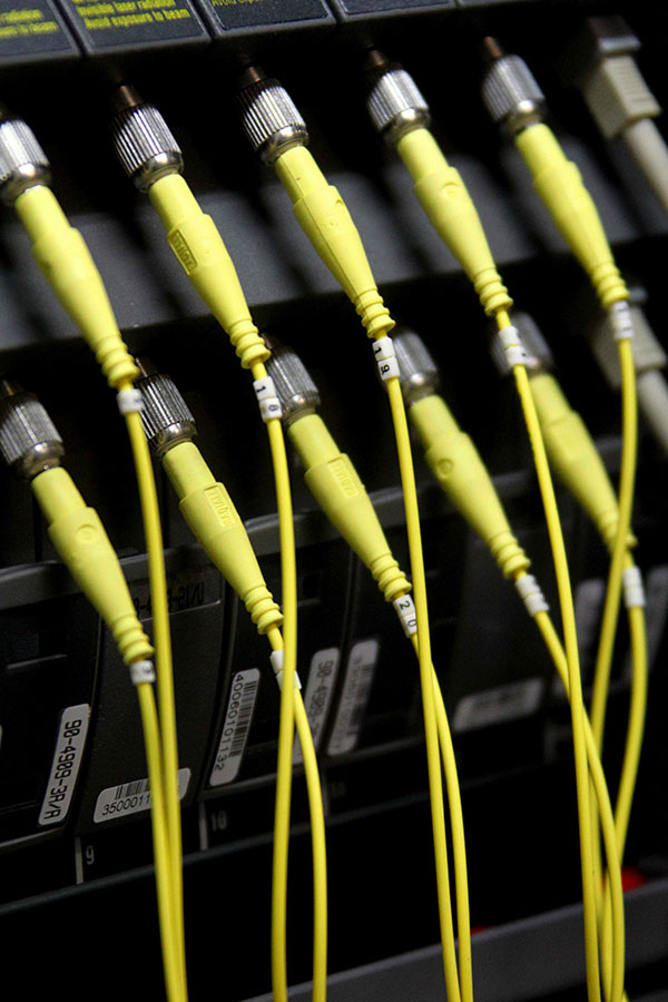 Έρευνα των Βρυξελλών για τις παρακολουθήσεις