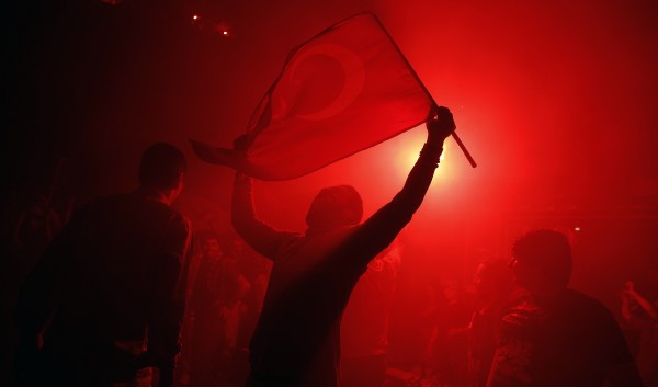 Άλλη μια νύχτα βίας στην Τουρκία