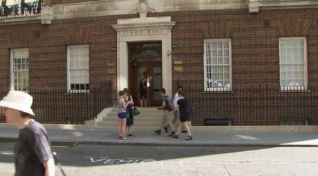 Η φρενίτιδα για την Middleton σε… live streaming