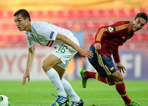 Νίκες για Ισπανία, Ολλανδία, Σερβία