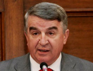 “Γαλάζιοι” βουλευτές διαφωνούν με ρύθμιση για τον ΟΑΕΕ