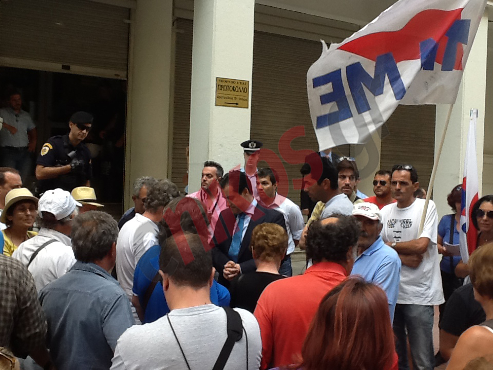 ΒΙΝΤΕΟ-Ο Γεωργιάδης συναντά το ΠΑΜΕ