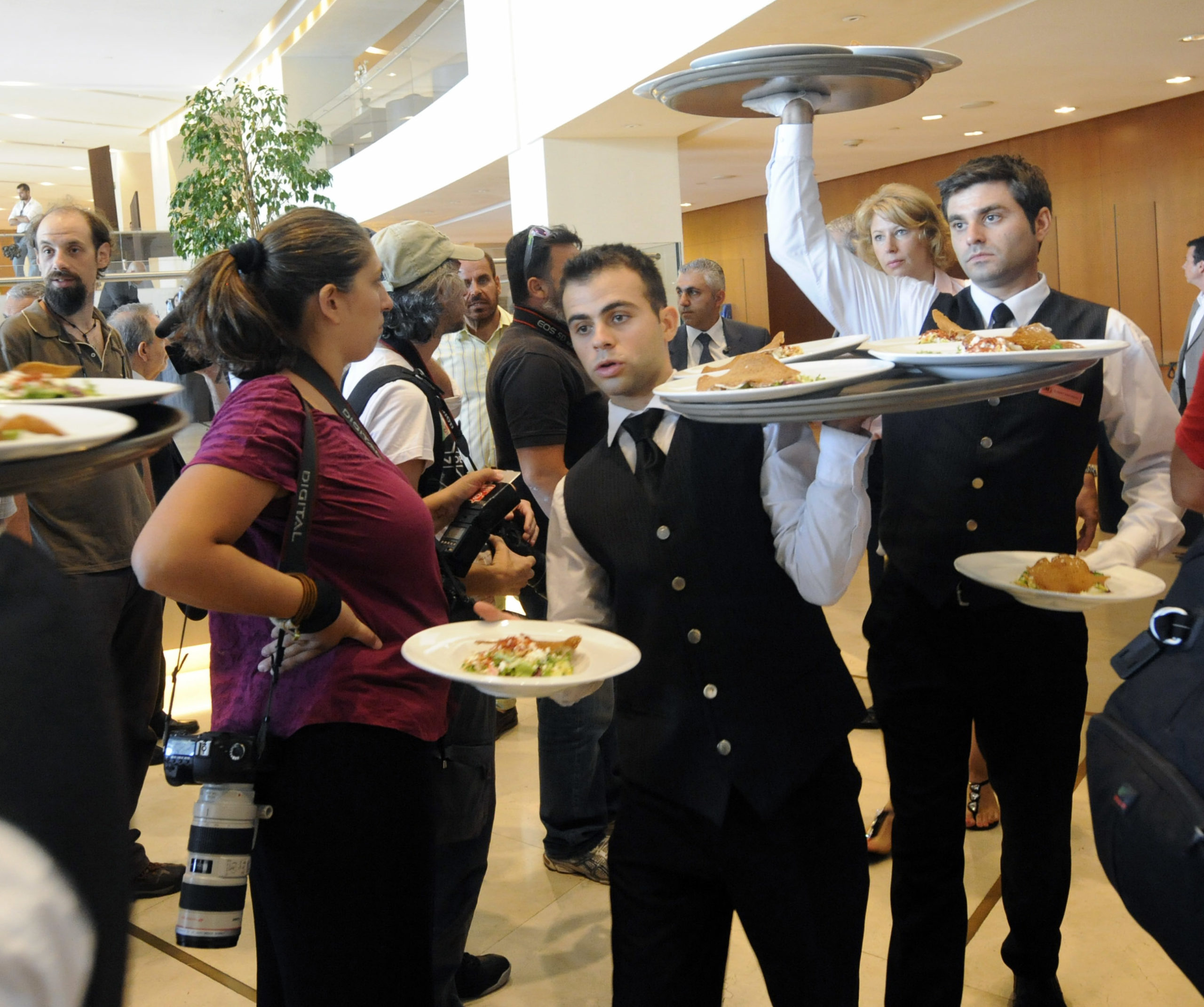 ΦΩΤΟ-Έφαγε καλά…ο Σόιμπλε