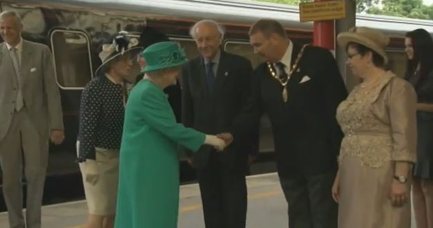 BΙΝΤΕΟ-Ελισάβετ:“Θέλω διακοπές,ας βιαστεί το μωρό”