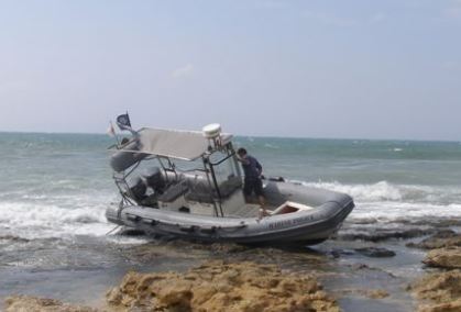 Φουσκωτό έπλεε ακυβέρνητο