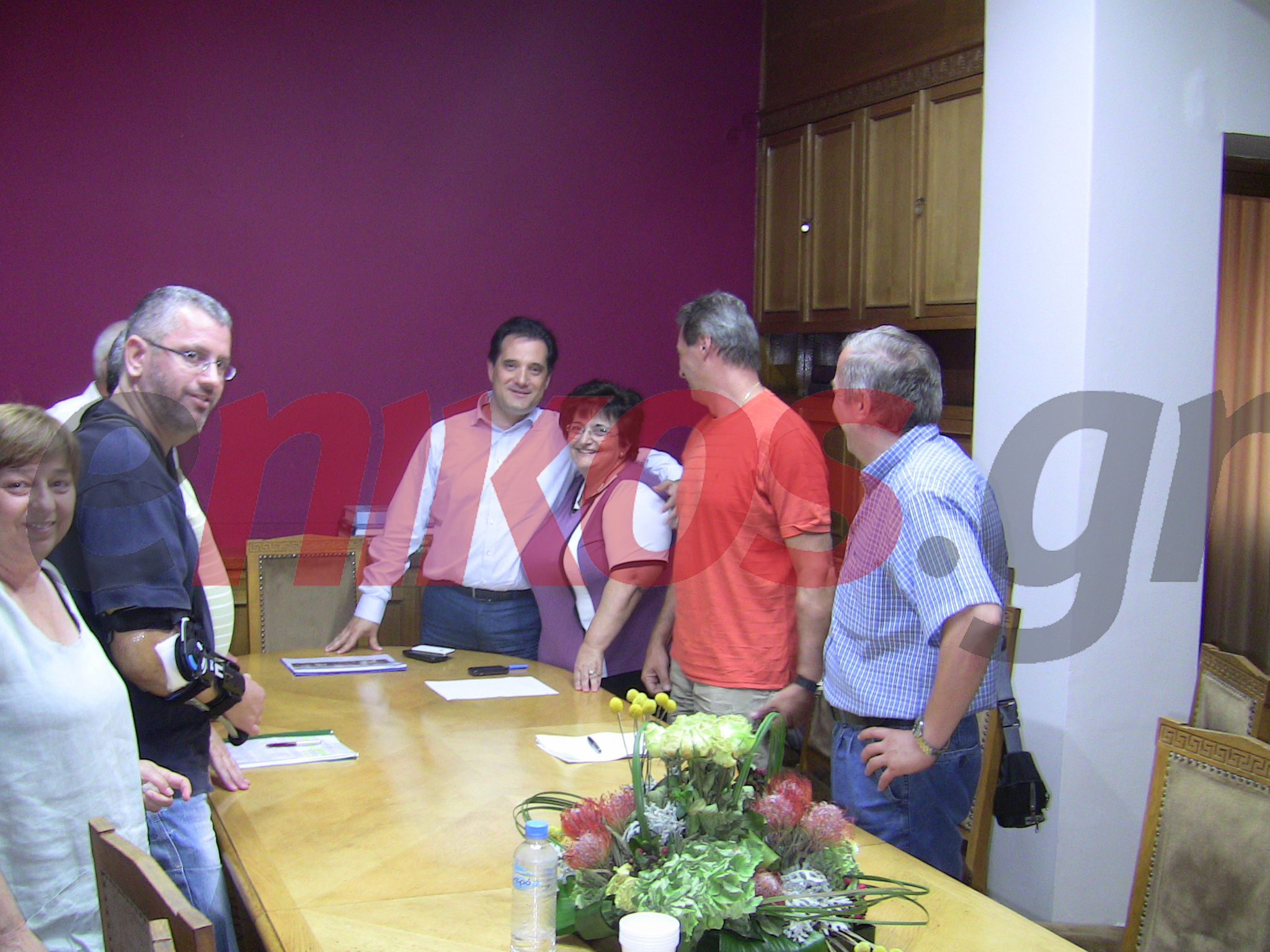 ΦΩΤΟ-Συνάντηση Άδωνι με εκπροσώπους του νοσοκομείου Πατησίων