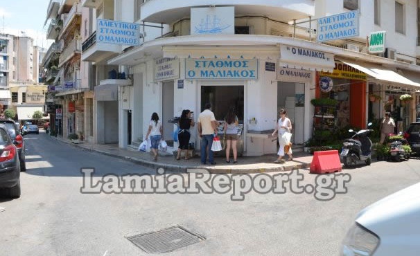 ΒΙΝΤΕΟ- «Μπούκαρε» στο ψαράδικο