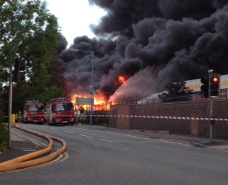 Μεγάλη φωτιά στη Βρετανία
