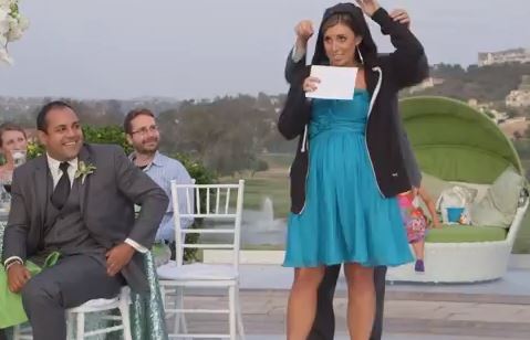 ΒΙΝΤΕΟ- Η παράνυφος… ράπερ