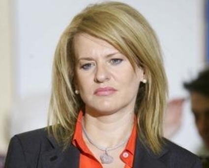 “Παρούσα” δήλωσε η Τζάκρη στην τροπολογία