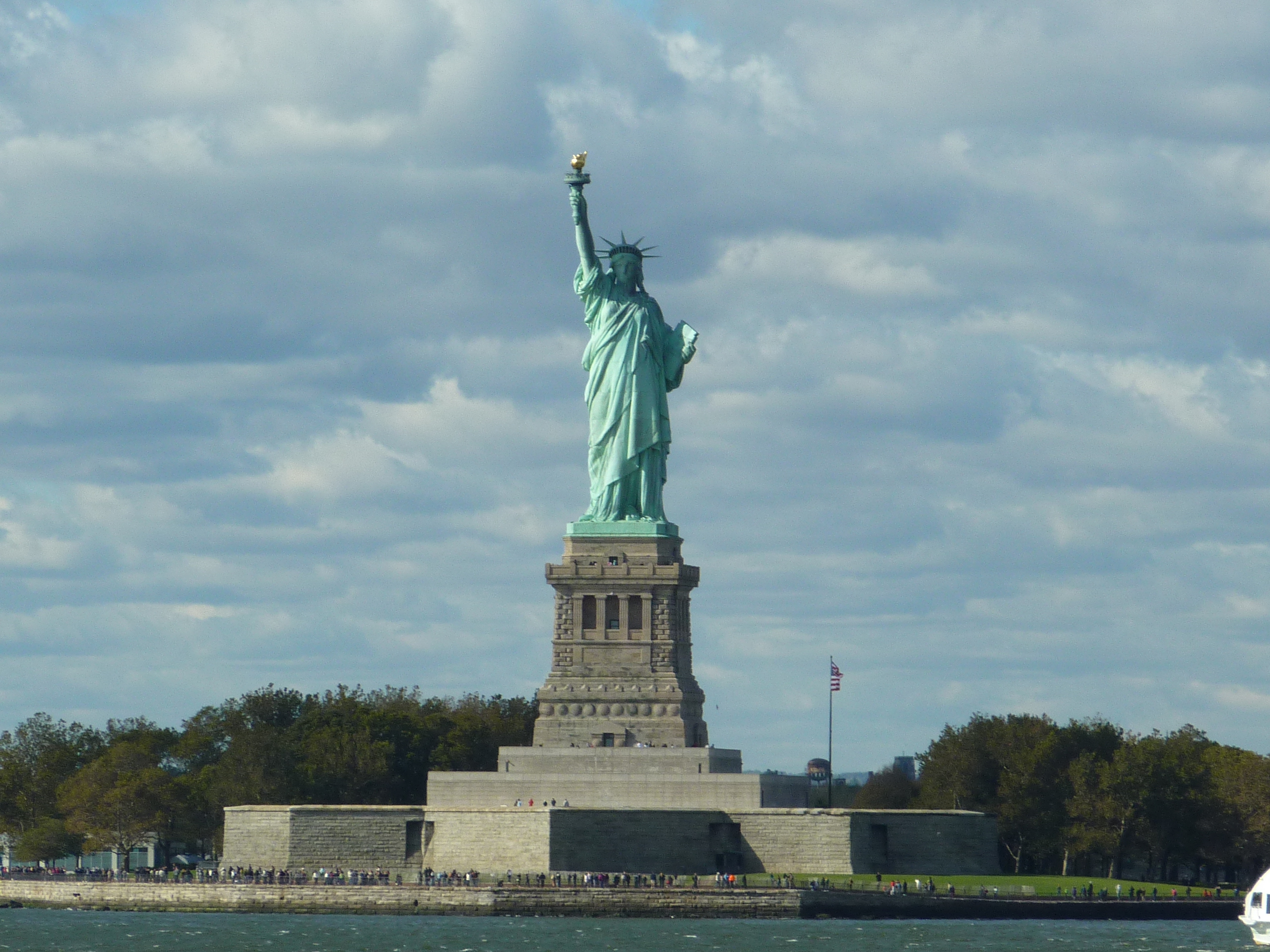 «Άνοιξε» το άγαλμα της ελευθερίας
