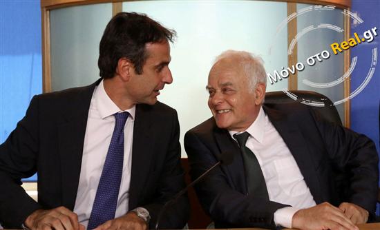 Ο Μητσοτάκης στο Μαξίμου-Ο Μανιτάκης στον κήπο